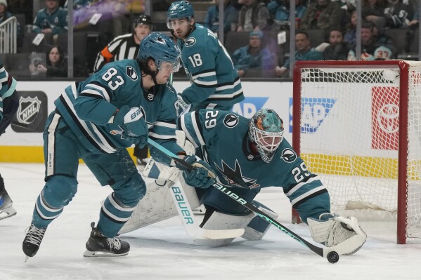 Blackwood makes 32 saves Sharks blank Kraken 2 0 AP News
